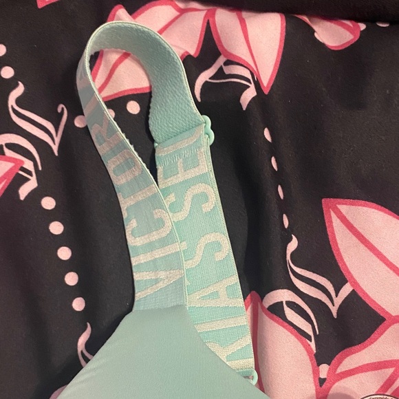 Victoria's Secret mint green Bra - Picture 5 of 7